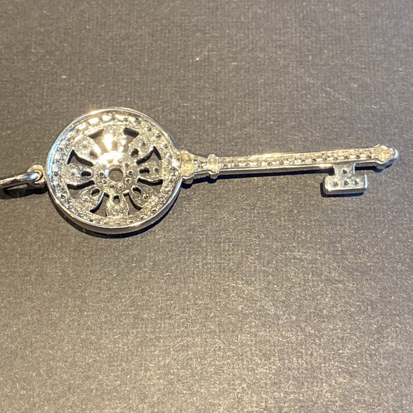 Key pendant - Picture 5 of 5